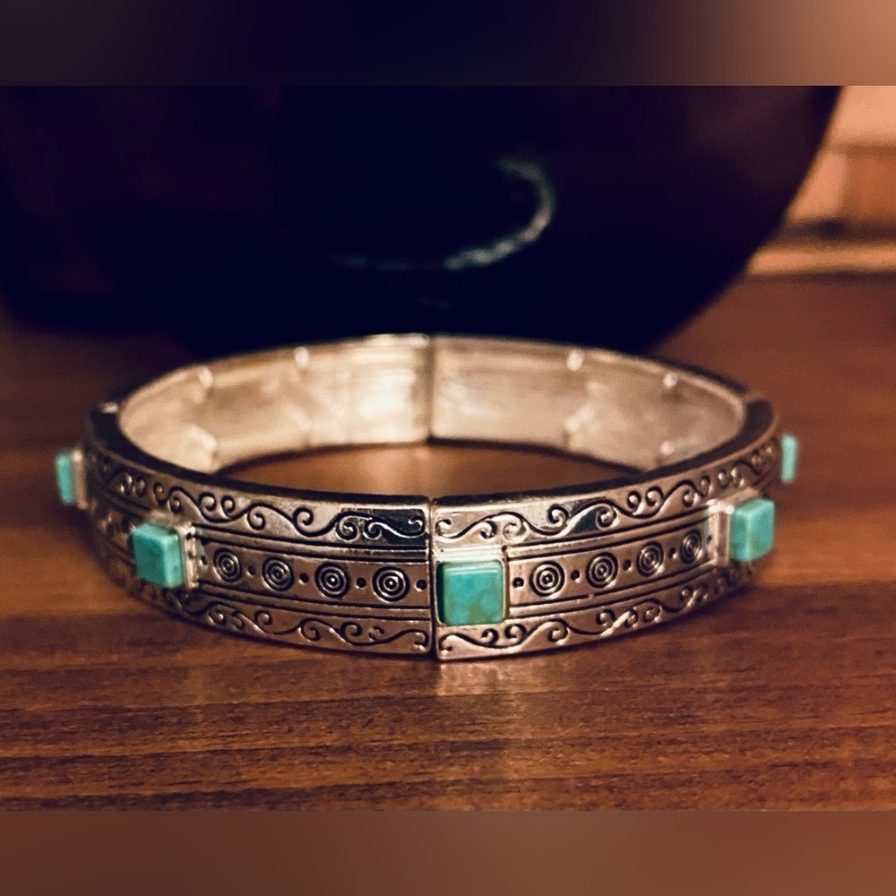 Mimmic Silver Tone with Turquoise Squares Stretch Bracelet